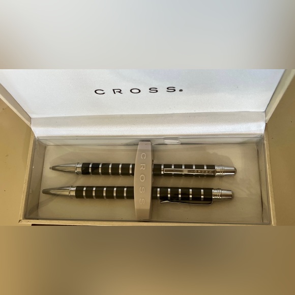 Cross Classic Black Barrel with Silver Stripes Pen and 0.7mm Pencil w/Box - Picture 8 of 8